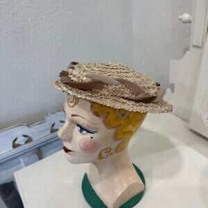 Gage Qualité Women’s Straw Hat Taupe Ribbon Braid 1950s